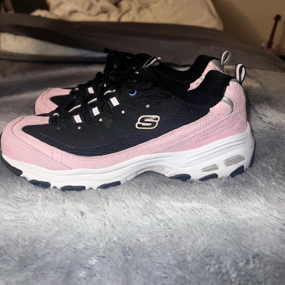 Women’s Skechers D’Lites  Size 8.5